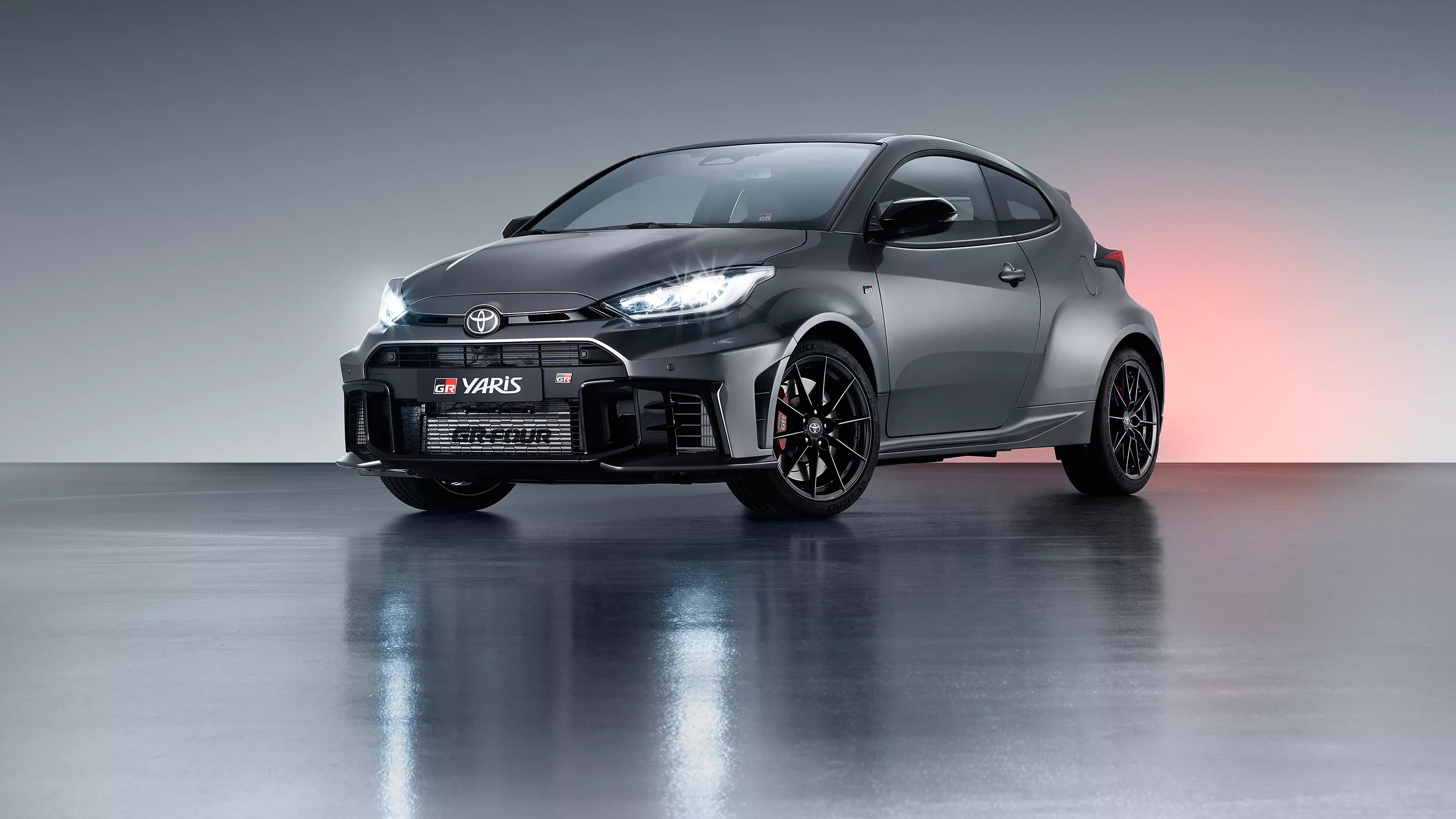 Toyota GR Yaris Türkiye’ye Geliyor: 2026 Satış Tarihi, Özellikleri ve Beklentiler