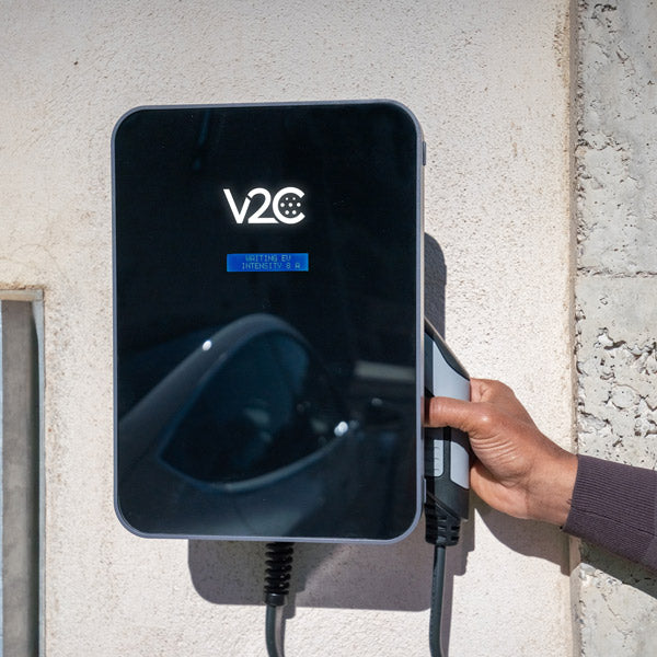 V2C Trydan solar entegrasyonu — Güneş enerjisi ile EV şarj istasyonu Türkiye