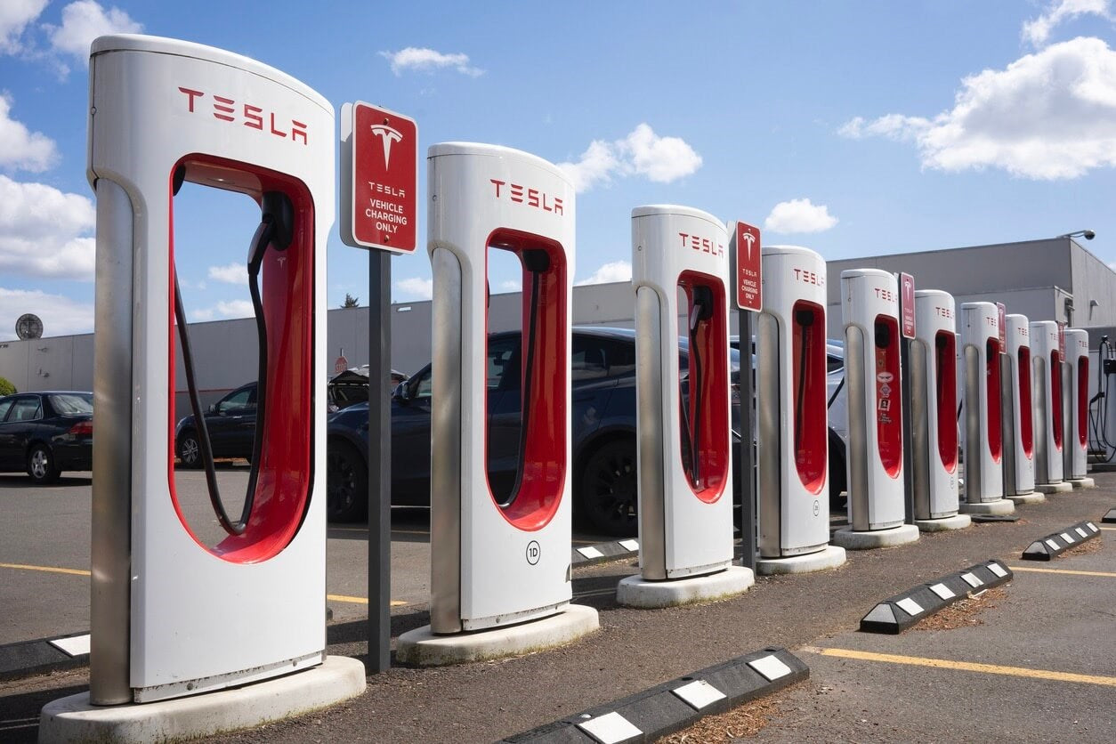 Türkiye’de Elektrikli Araç Şarj Noktaları 27 Bine Ulaştı: Bu Ne Anlama Geliyor?